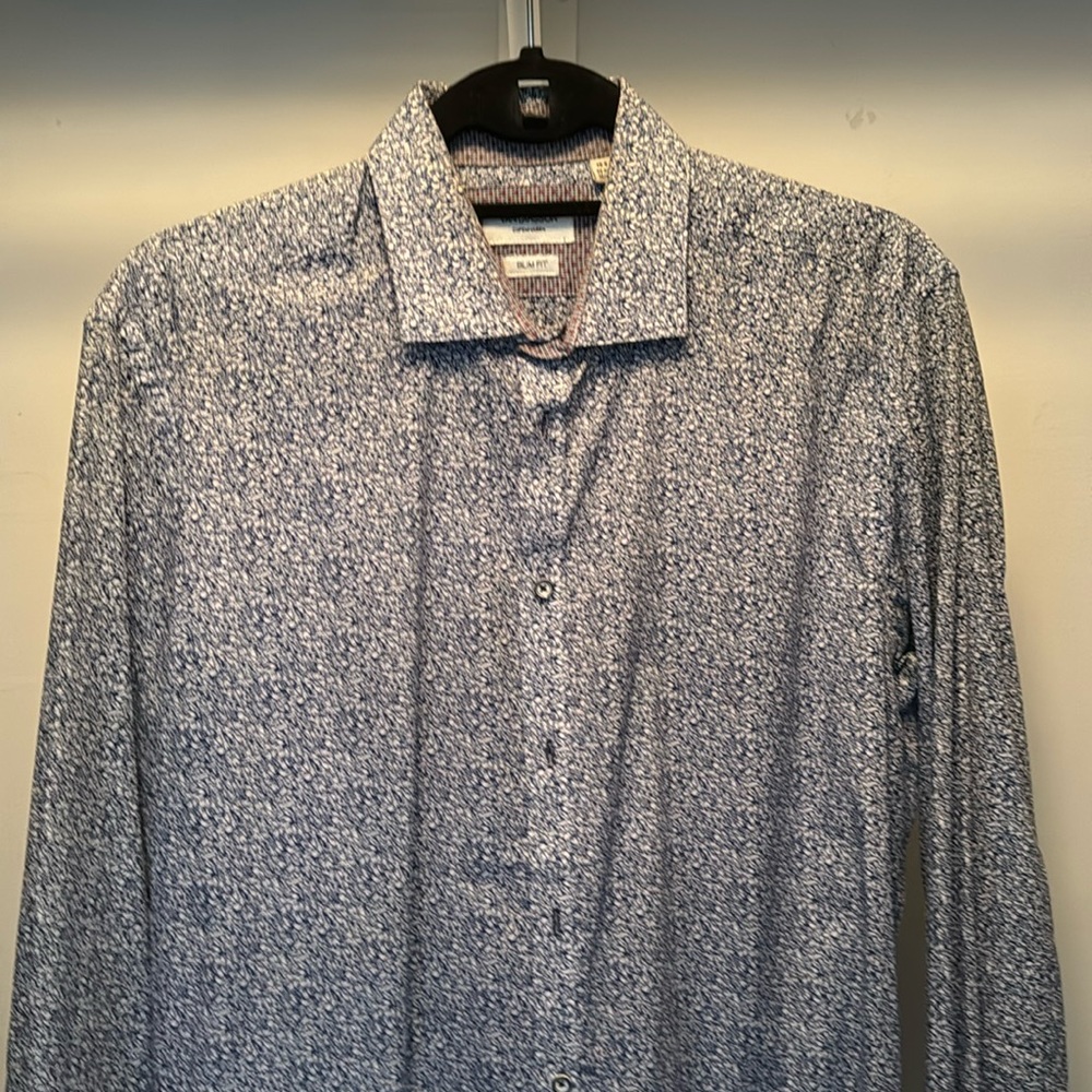 Van Larson flower shirt